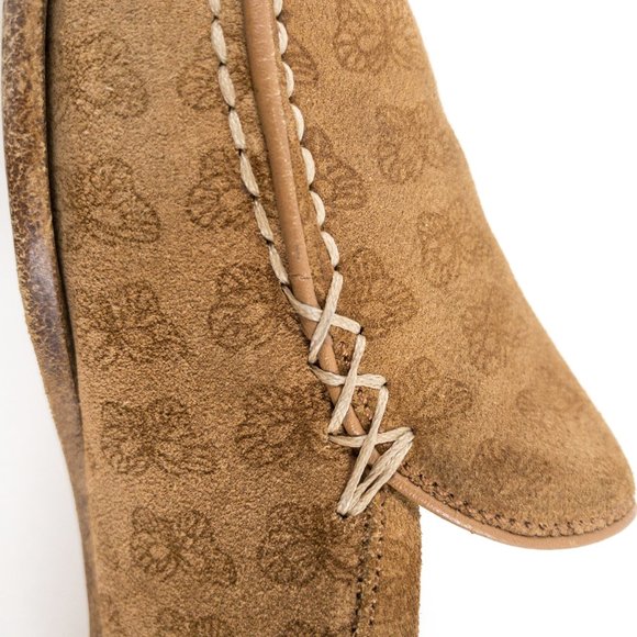 Vintage Bottega Veneta 8 Suede Butterfly Logo Loafers Tan - Picture 7 of 13